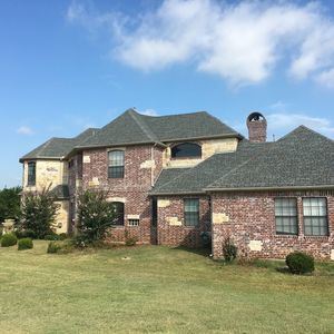 Meet your Posher, Eme